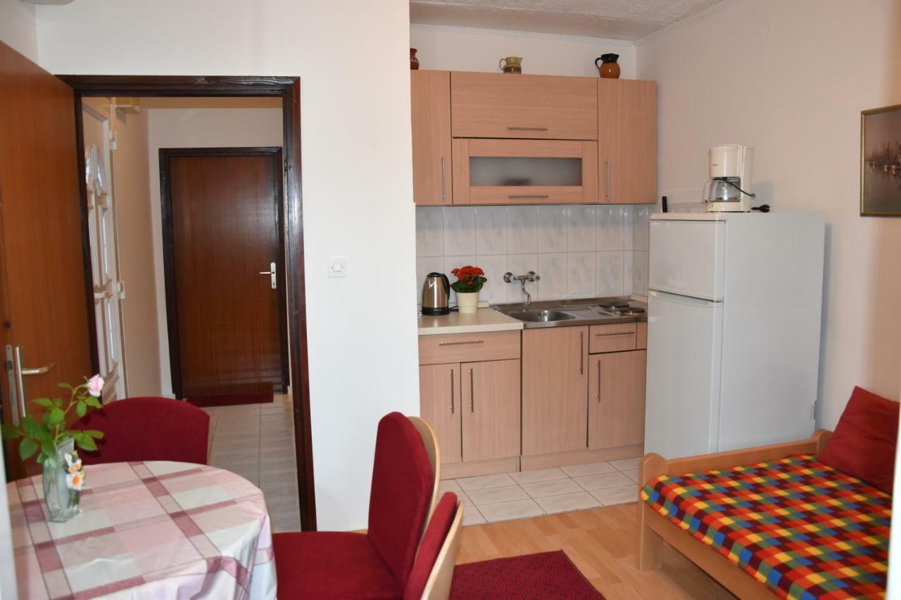 Apartmani Novosel Сило Экстерьер фото